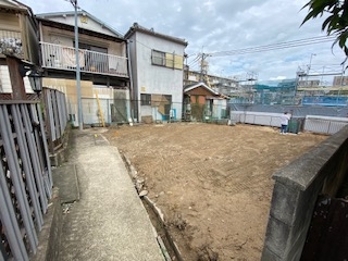前面道路幅員1mの 解体工事